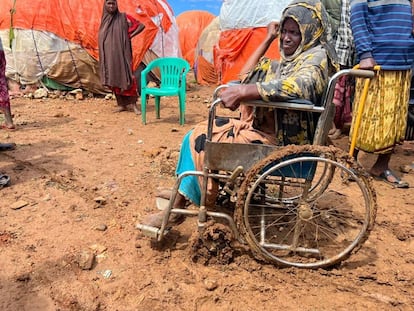 Mohamed Ibrahim, en el campo de desplazados con discapacidad de Al Barako, a las afueras de Baidoa (Somalia).