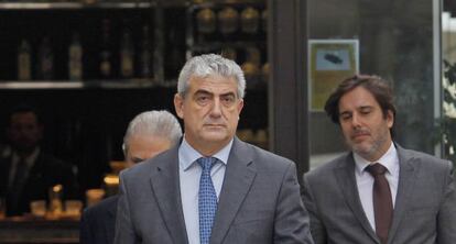 El ex número dos de Presidencia de la Junta Antonio Lozano, en los juzgados de Sevilla.