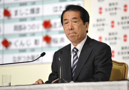 Naoto Kan, durante la rueda de prensa tras conocerse el avance de los resultados electorales.