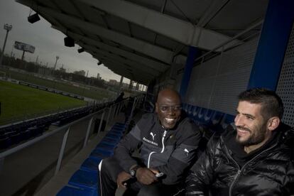 N'Kono y Casilla, el año pasado, en la ciudad deportiva del Espanyol.