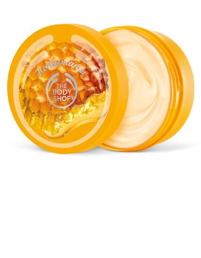 Usar la manteca corporal de miel de The Body Shop es todo un placer. Su delicada fragancia crea adicción y la piel del cuerpo permanece hidratada durante 24 horas como si acabases de ponértela. Normalmente cuesta 16 euros, pero ahora mismo está rebajada en la web de la marca a 11,20 euros.