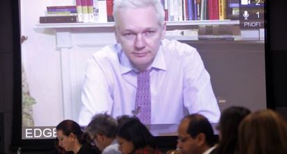 Imagen de la videoconferencia de Assange.