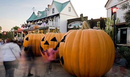 Calabazas de Halloween a Port Aventura en una imagen de archivo.