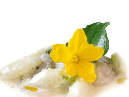 Plato de raviolis de 'foie-gras' con castañas