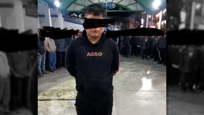 El presunto asesino de tres migrantes mixes tras su detención en el municipio oaxaqueño de Quiatoni, el 2 de junio de 2022.