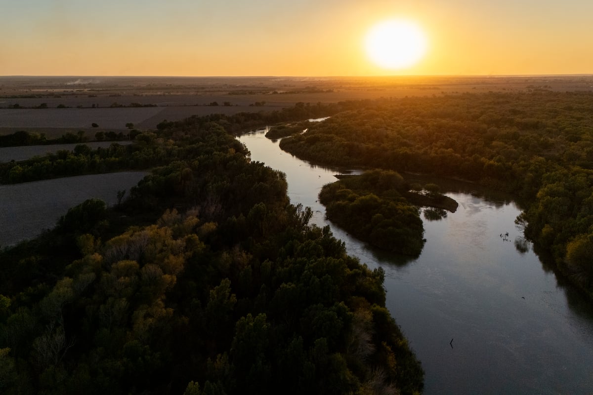 Texas Claims Jurisdiction Over Nine Rio Grande Islands; Mexico Objects