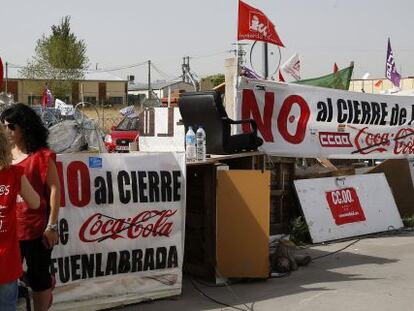 Protesta en agosto en la entrada de la f&aacute;brica de Fuenlabrada de Coca-Cola.