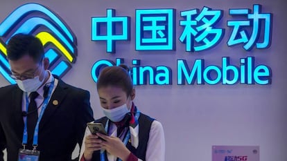 Estand de China Mobile en una feria en Pekín, en octubre.