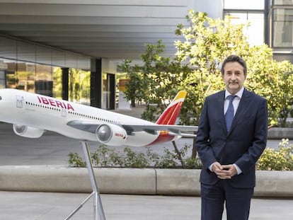 El presidente de Iberia, Javier Sánchez-Prieto, con el CEO de Repsol, Josu Jon Imaz.