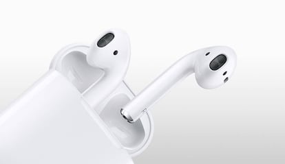 Apple Airpods.