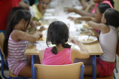 Comedor escolar del colegio Esperanza Aponte en San Juan de Aznalfarache (Sevilla)