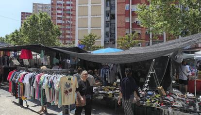 Mercadillo en la localidad de Cornellà.