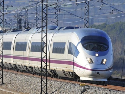 Un tren de Renfe en una imagen de archivo