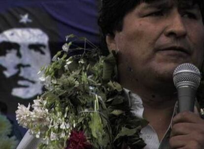 Evo Morales, en una escena del documental <i>Cocalero</i>.