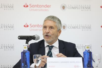 El ministro del Interior, Fernando Grande-Marlaska, el pasado lunes en los Cursos de Verano en San Lorenzo de El Escorial (Madrid).