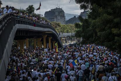 La manifestación fue menos concurrida que en citas anteriores pero con el paso de las horas se fue poblando.