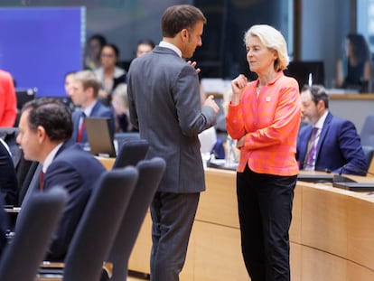 Ursula von der Leyen y Emmanuel Macron