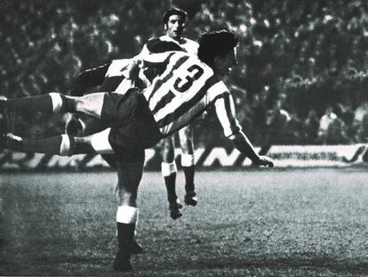 Isacio Calleja marca en plancha al Sabadell en 1969.