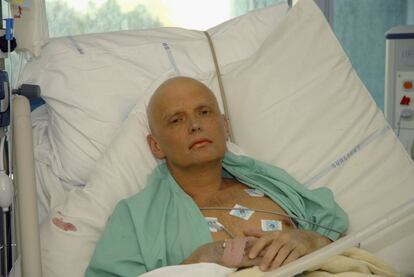 Aleksandr Litvinenko a l'hospital a Londres el 2006.