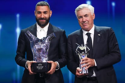 Karim Benzema y Carlo Ancelotti, galardonados como mejor jugador y entrenador.