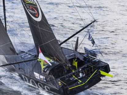 El brit&aacute;nico Alex Thomson a bodo del &#039;Hugo Boss&#039;.