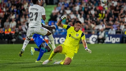 Rodrygo marca un gol al Getafe que fue anulado por el VAR.