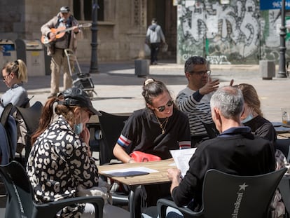 Una terraza en el centro de Valencia.