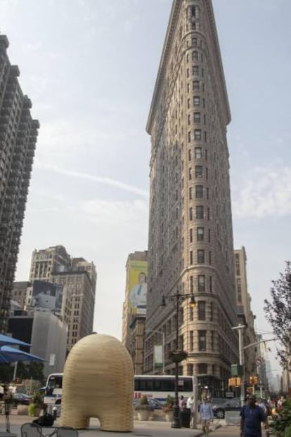 La escultura 'Link', frente al Flatiron. ayer jueves.