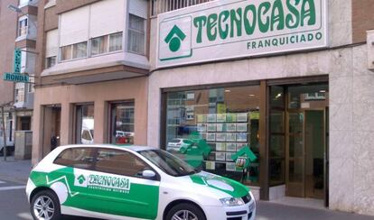 La agencia Tecnocasa vende hipotecas a través de Kiron.