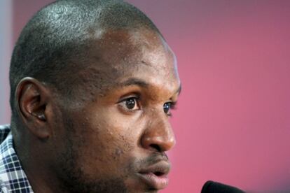 Abidal, durante la rueda de prensa.