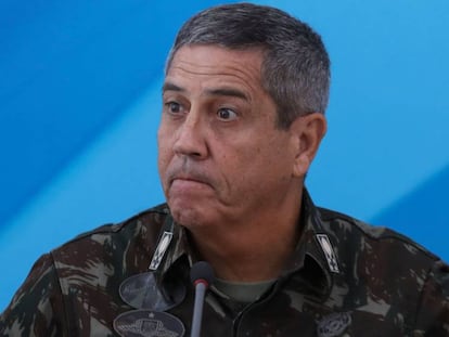 O interventor militar do Rio, general Walter Souza Braga Netto.