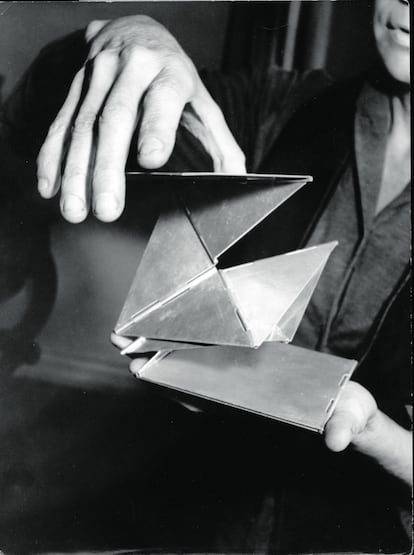 'Mini escultura nº 1', 1963, de la serie 'Bichos', de Lygia Clark.