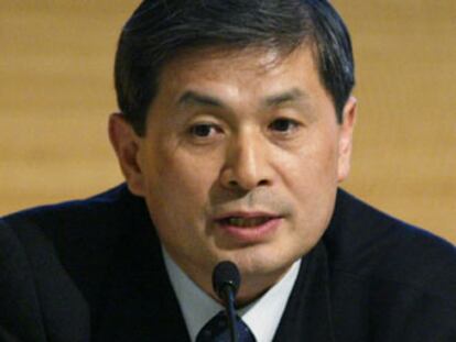 Woo Suk Hwang, en febrero de 2004.