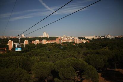 View of Madrid from the park’s cable car.
