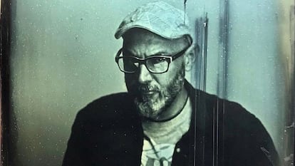 Fragmento de un daguerrotipo del autor Miguel Ángel Hernández elaborado, mediante un revelado con mercurio y bromo acelerado, para su libro 'Anoxia', en Anagrama.