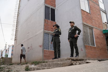 Policía hace presencia en el barrio Altos de la Sabana, en Sincelejo.