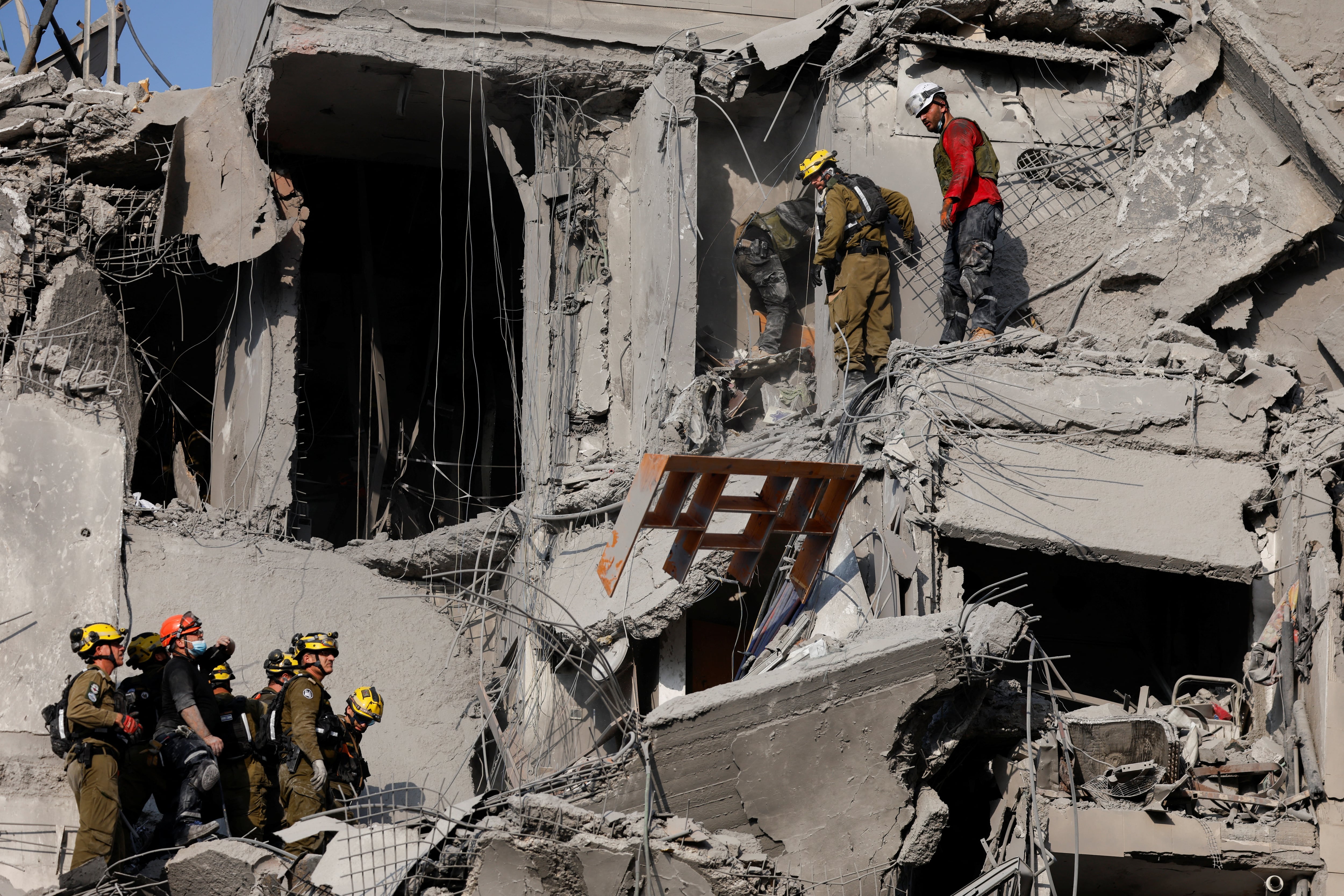 Última hora del conflicto en Oriente Próximo, en directo | Comienza el alto el fuego entre Irán e Israel tras una noche de ataques recíprocos