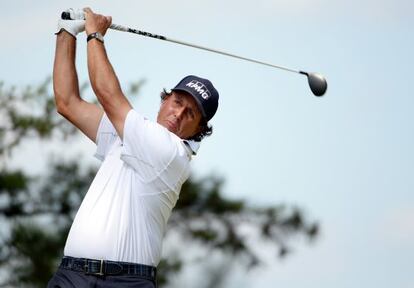 Mickelson, en el quinto hoyo de Merion.