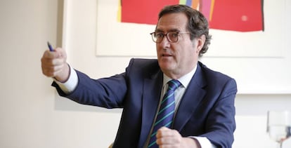 Antonio Garamendi, presidente de la CEOE durante un momento de la entrevista con Cinco Días.