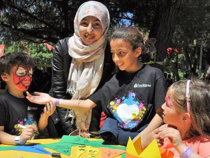 Participantes en una de las actividades de Fundesplai.