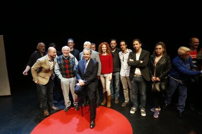 Antonio Carmona, candidato socialista a la alcaldía de Madrid, tras la presentación de sus propuestas sobre cultura en el Teatro de la Guindalera.