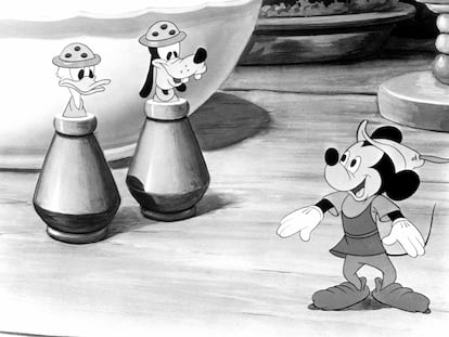 El pato Donald, Goofy y Mickey Mouse, en 'Las aventuras de Mickey Mouse', de Walt Disney (1955).