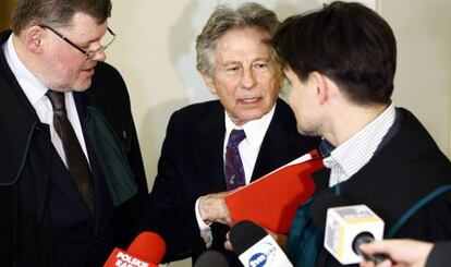 Roman Polanski y su abogado, en una corte polaca el pasado febrero.