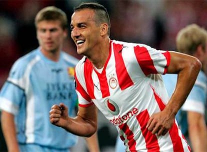 Kovacevic, con la camiseta del Olympiacos, durante un partido de la UEFA en octubre de 2008.