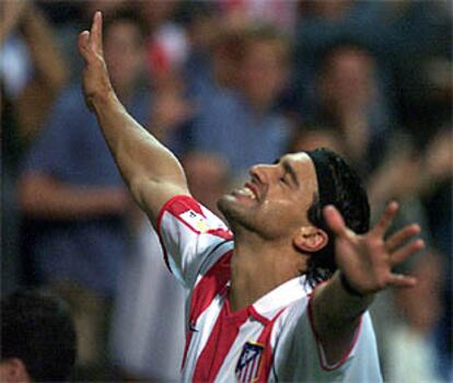 Correa celebra la consecución del primer gol del Atlético.