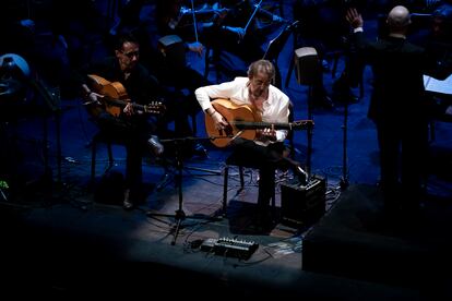 José Antonio Rodríguez, a la guitarra, en el Festival de Guitarra de Córdoba 2024.