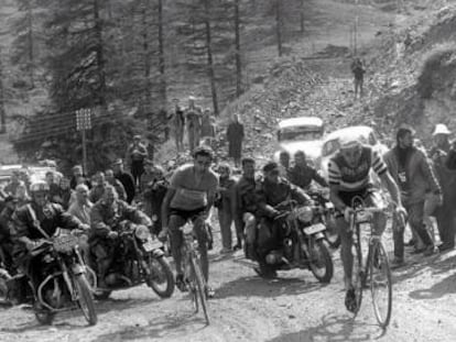 Bahamontes y Anquetil en el Col de la Forclaz.