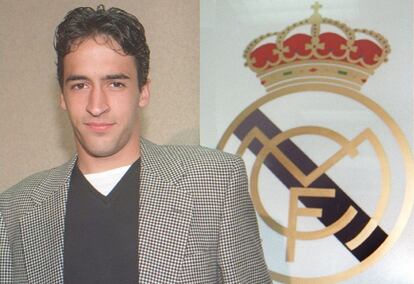 Raúl posa junto al escudo del Real Madrid antes de una rueda de prensa en 1997.