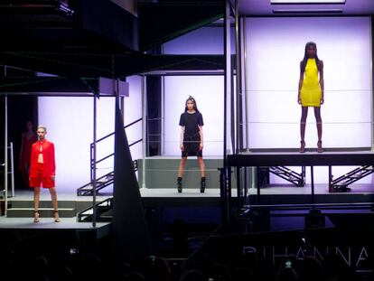 La moda asequible sube a la pasarela