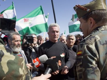 S&aacute;nchez Gordillo y Ca&ntilde;amero, en la ocupaci&oacute;n de Las Turquillas en 2013.